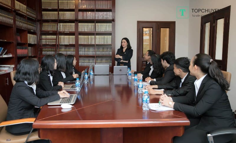 Luật sư Thanh Trần - Nữ luật sư
